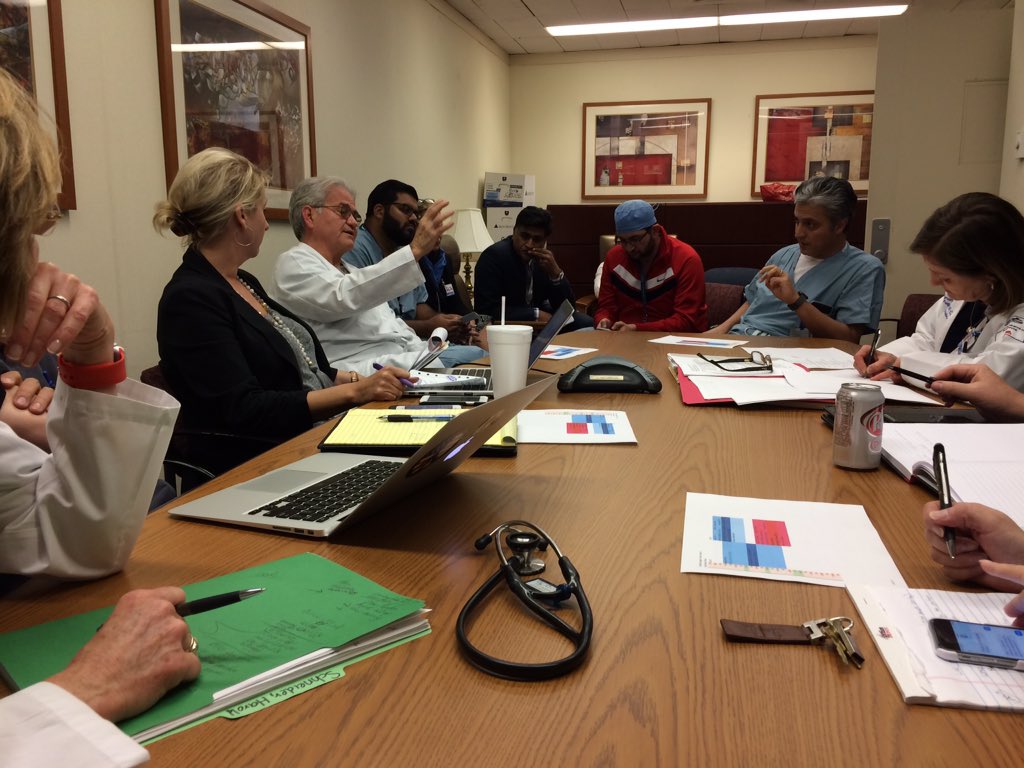 BillONeillMD's tweet image. Prep 4 tmro's exciting #DetroitPCI17 LIVE cases #protectedpci #transcaval #Impella #tandemheart #transseptal #radialfirst #rotablator