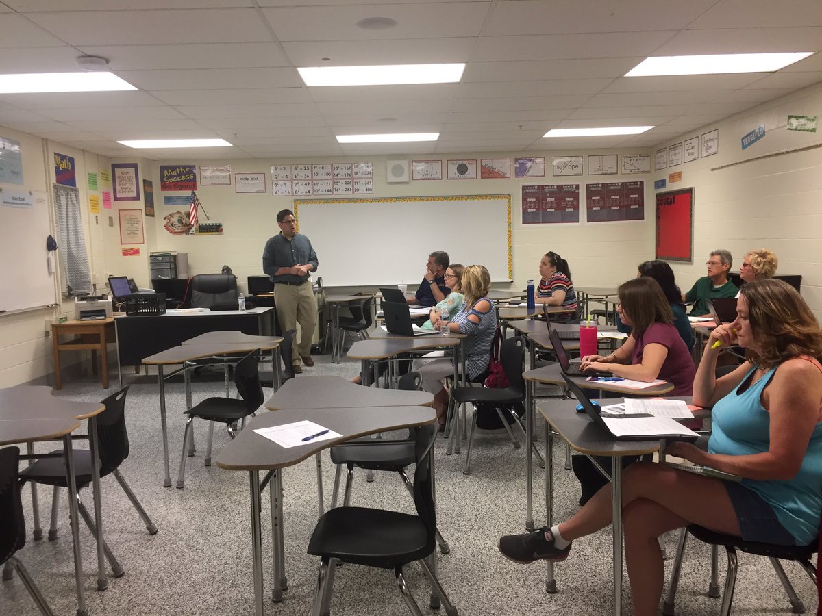 bcpstechky's tweet photo. @EverFi presenter Mike Oliver sharing awesome resources with #BCPSEducators at the #BCPSDigitalAcademy! Thank you @EverFi ! https://t.co/MSVmF0Dqo2
