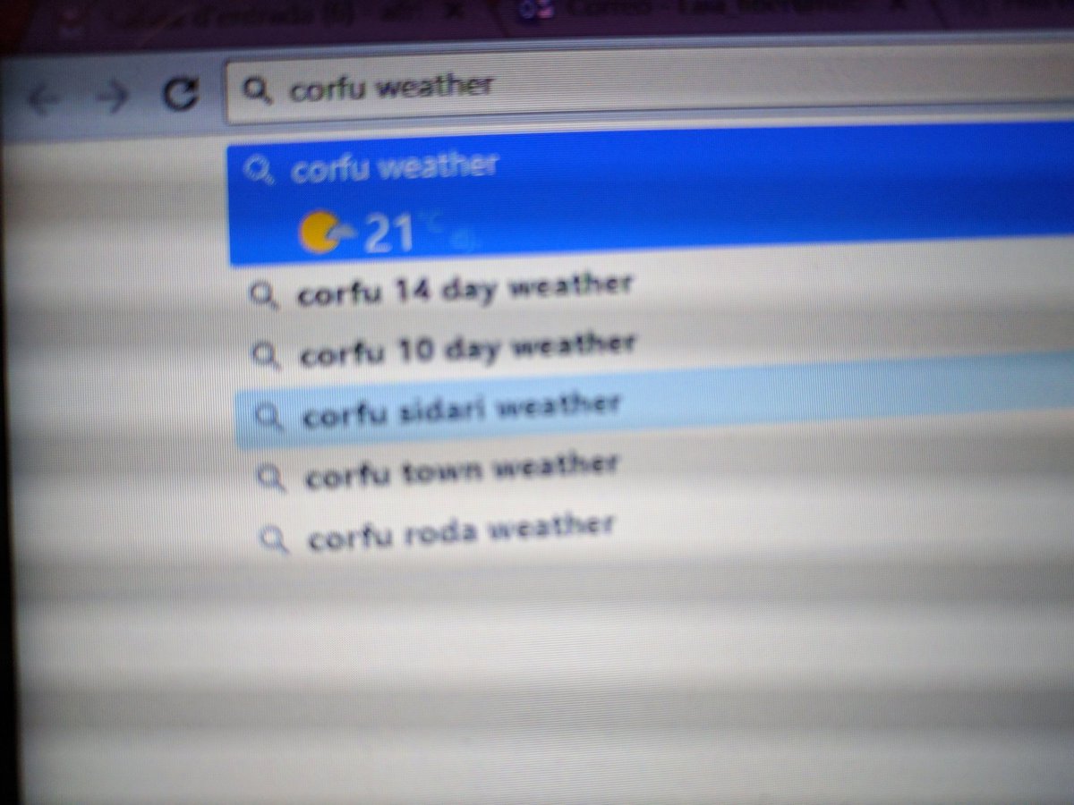 AfrikaWinslet's tweet image. Para qué tener siquiera que darle al Enter 👏👏👏 #smartGoogle