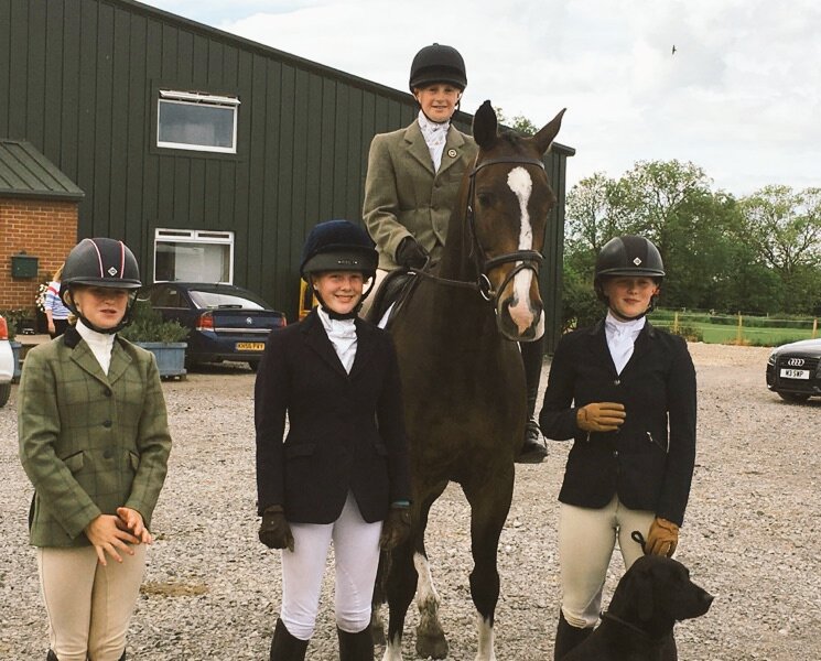 Sed_Equestrian's tweet photo. These talented four performed outstandingly today to get our first NationalTeamDressageQual. Special mention to Jack who won both classes! https://t.co/x9YArVkaYz