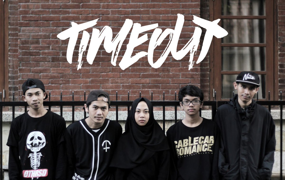 Berita Terbaru: "Hampa" dan "Moving On", Rilisan Terbaru <a href="/Timeout_Mlg/">TIMEOUT!!!</a>, selengkapnya baca di suaraindienesia.com/2017/06/hampa-… #SuaraIndienesia