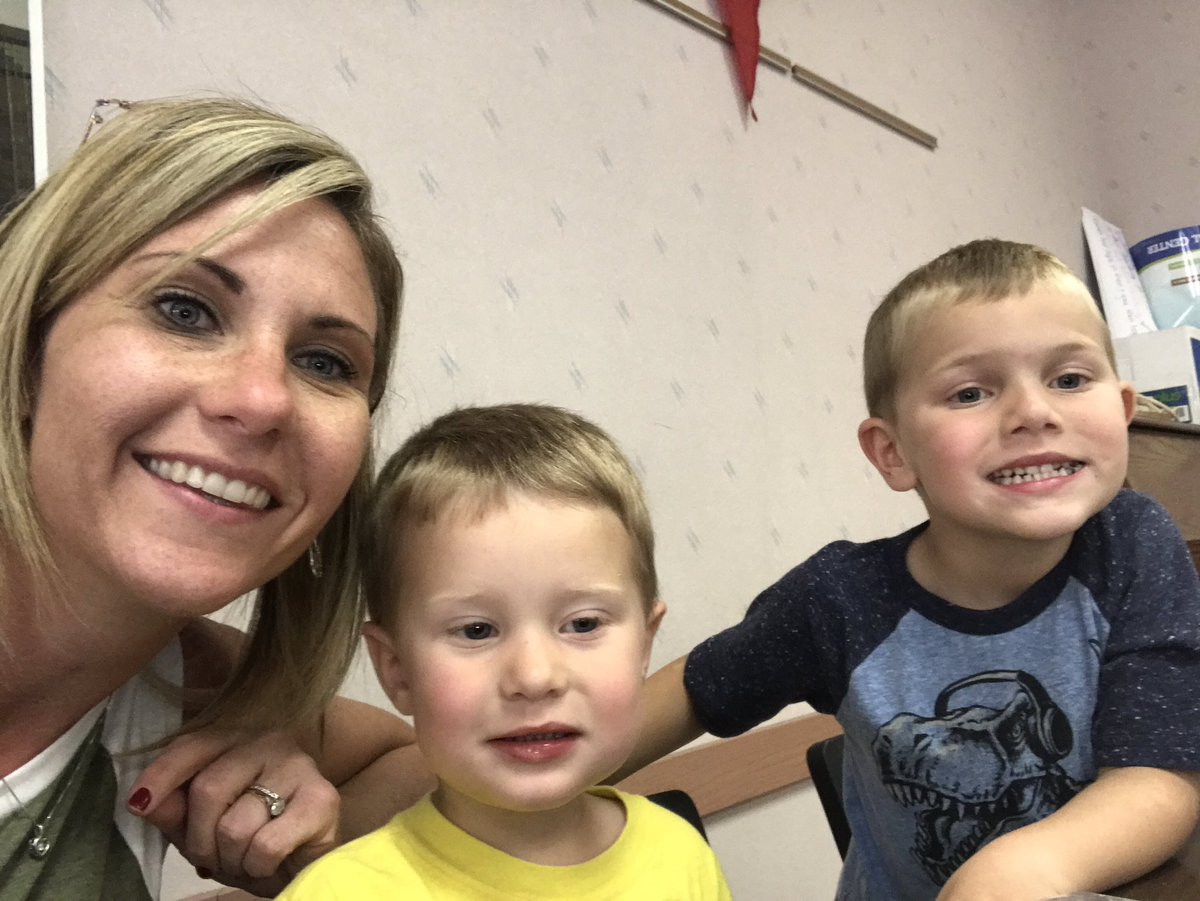 JMM2313's tweet photo. Never to young to learn how to twitter chat! #fellowsachieve https://t.co/0cEc0vGLOQ