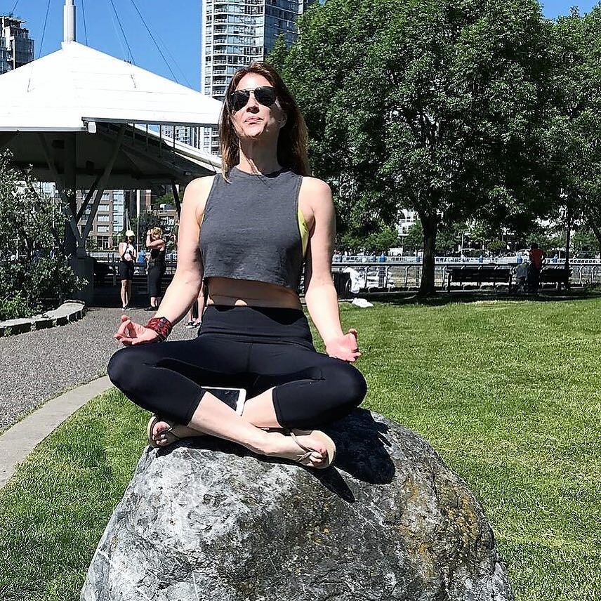 gosportit's tweet photo. The body benefits from movement, the mind benefits from stillness .
.
.
#gosportit #fitfashion #fit #leggings #tig… https://t.co/G9ihWFQ01J https://t.co/jU0T1BcBzt