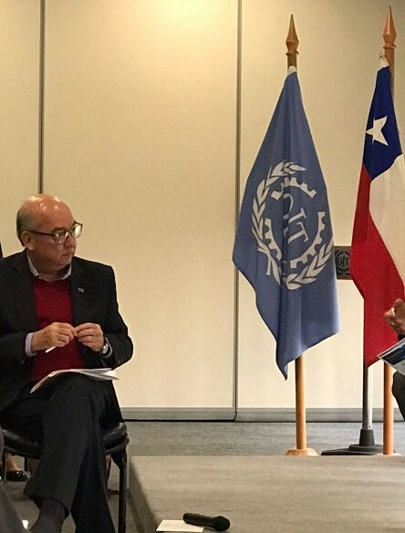 ElChinoNavarro's tweet photo. 3)#31mayo OIT Chile " El Futuro llegó, Individualización y mercantilización del trabajo.  NO HAY relaciones de Trabajo".. "Descolectivizar" https://t.co/FgH5jBUqSI