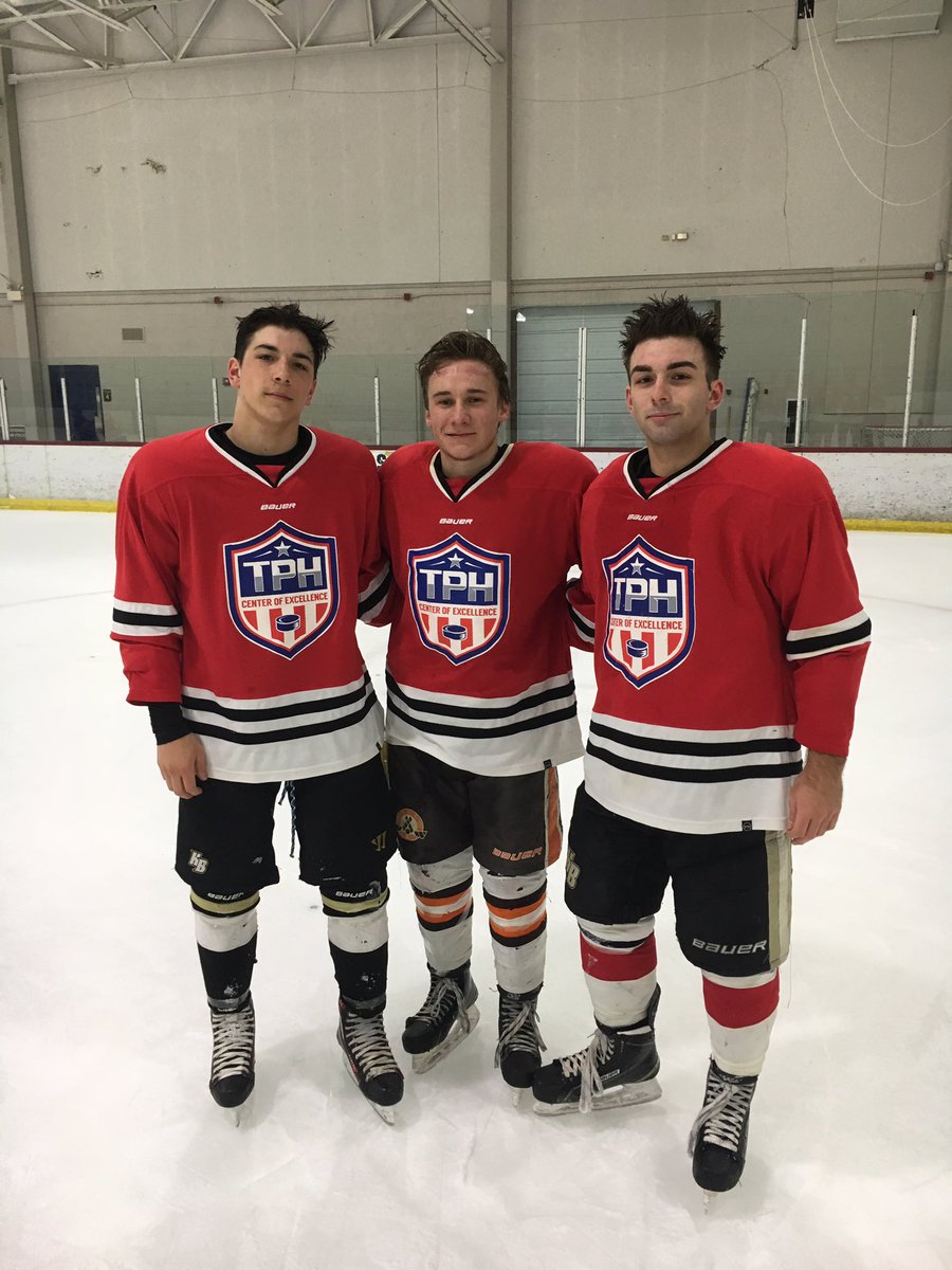 TPHDetroit's tweet photo. Center of Excellence - Hazel Park TPH John Stansik Memorial Cup Champions! #itsthedifference @hockeyhasheart1 @MiHockeyNow @Buccigross https://t.co/D4jt1UCqKk