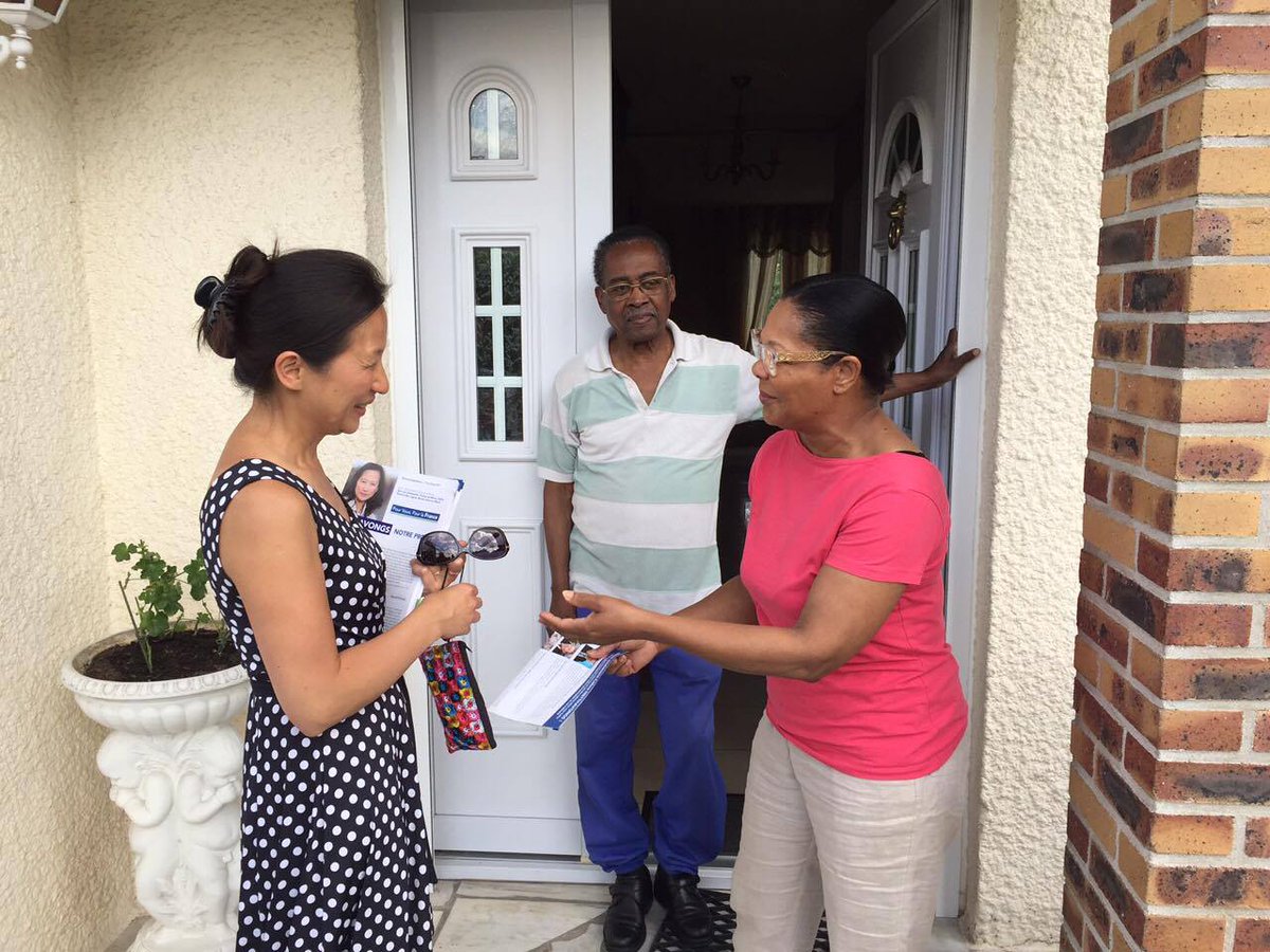 CNetthavongs's tweet photo. J'étais encore à la rencontre des habitants de notre circonscription hier lors d'une séance de porte à porte. Accueil excellent. #Circo7710 https://t.co/rNvoYxesVj