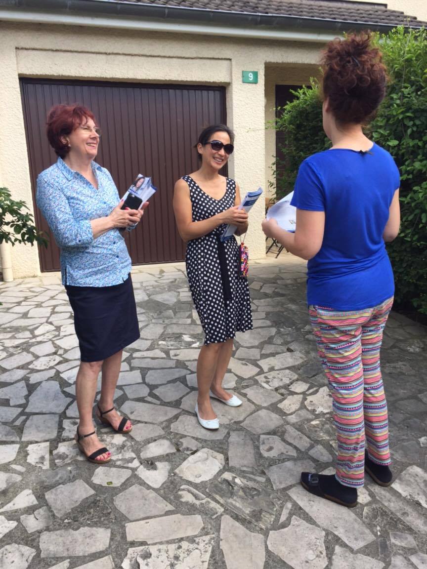 CNetthavongs's tweet photo. J'étais encore à la rencontre des habitants de notre circonscription hier lors d'une séance de porte à porte. Accueil excellent. #Circo7710 https://t.co/rNvoYxesVj