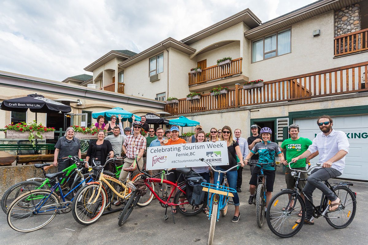 TourismFernie's tweet photo. Every great destination has exceptional people behind the scenes! Celebrating Tourism Week & Bike-To-Work Week #BCtourismmatters #btwwbc https://t.co/d2pEEHP19M