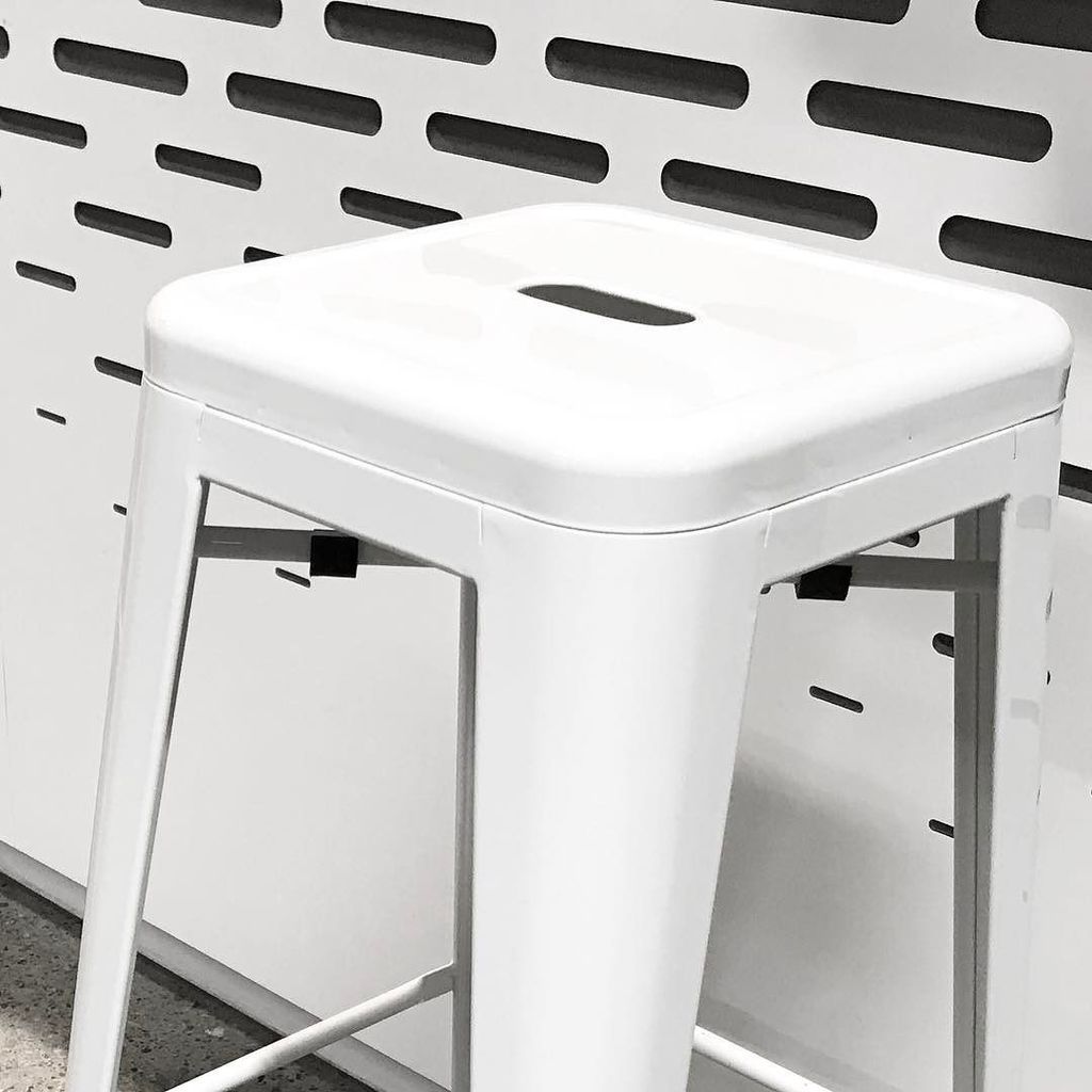 FormAndForest's tweet photo. This stool with this wall.👌 @missinglinksausage 
#formandforest #customwork #retaildesign #furnituredesign https://t.co/Kyy4V4KhkP