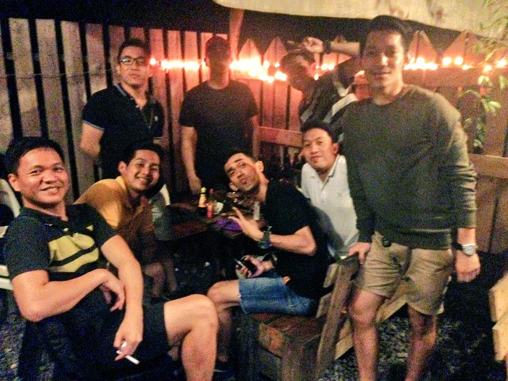 arismd11's tweet photo. Thanks Sir Dan! 📍Re Hub w/ #TeamOpenMinded @chamex91 https://t.co/eUPBfkk4fC