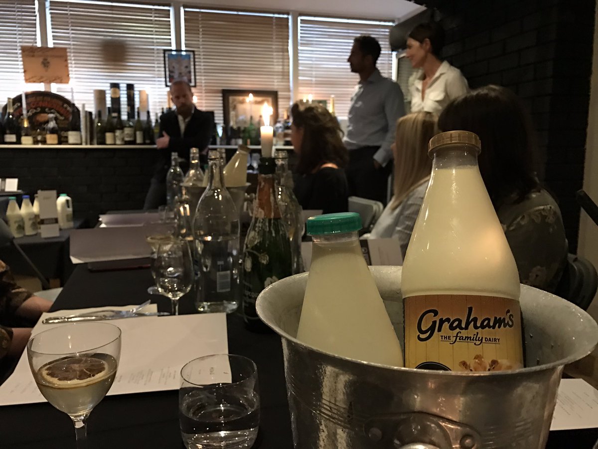 GetTradesWeb's tweet photo. Celebrating #worldmilkday with @GrahamsDairy at @BonVsCompanion with @WoodWintersEd #MilkTasting https://t.co/ofZnYnwqAp