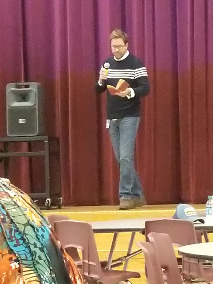 CincoRanchSS's tweet photo. Last day of school speech! @CougarnationJ #cpoe #crhs https://t.co/xGD7zvLgQO