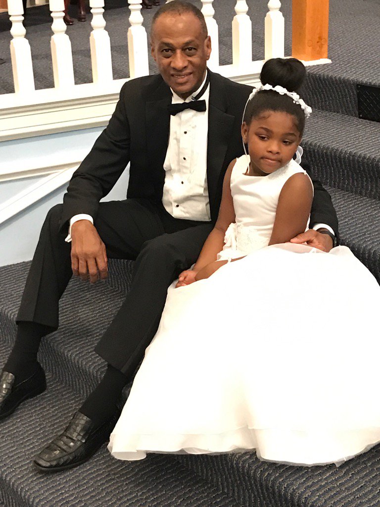 BeverlyJohnson1's tweet photo. Father's Day is coming and grandfather day most important @bjcoinc https://t.co/azcUyD8VrW