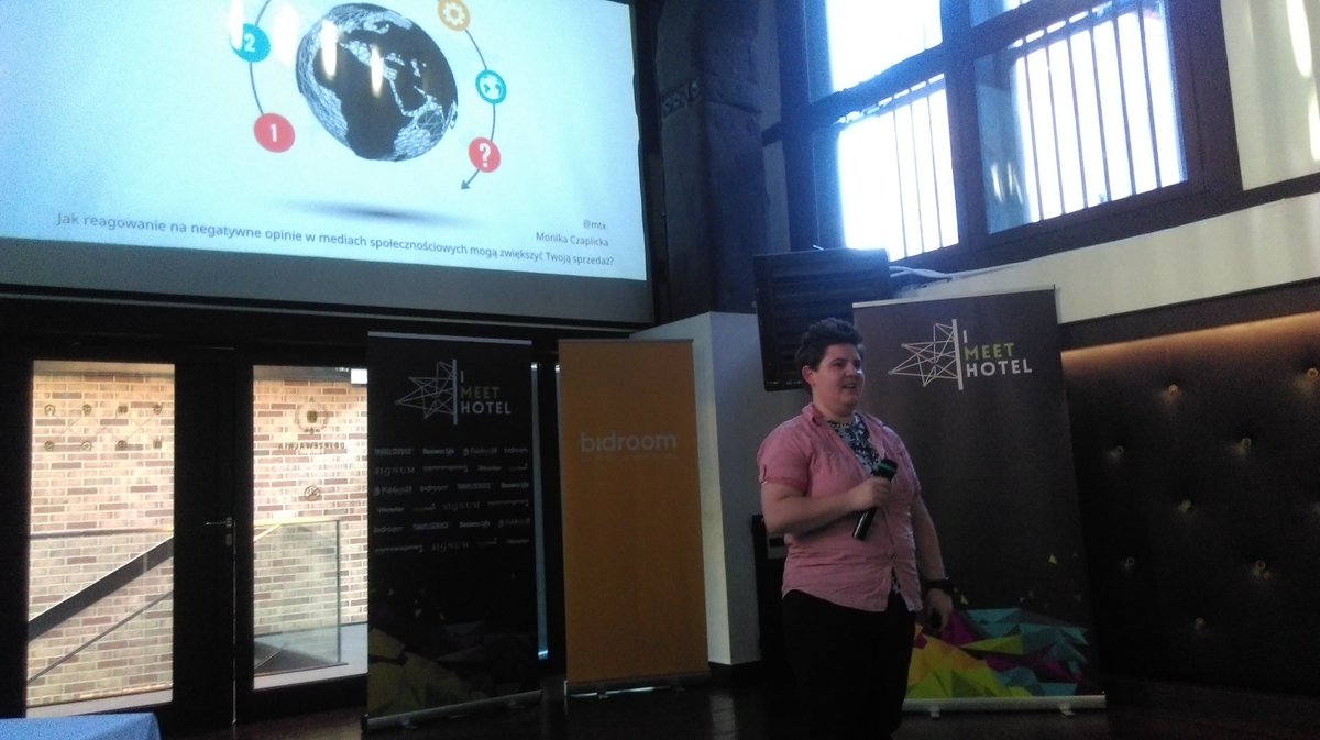 Poland's Social Media guru, <a href="/mtx/">Monika Czaplicka 🏳️‍🌈</a>, takes the stage to talk about dealing with negative reviews and turning them into sales boost. #imeethotel