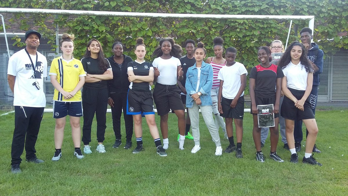 earl_acn's tweet photo. Well done to all our newly qualified youth leaders brilliant results 
#youth empowerment @riofoundation @ActiveCN @YouthFirstLDN @AdzAkande https://t.co/zqHj8WuDLQ
