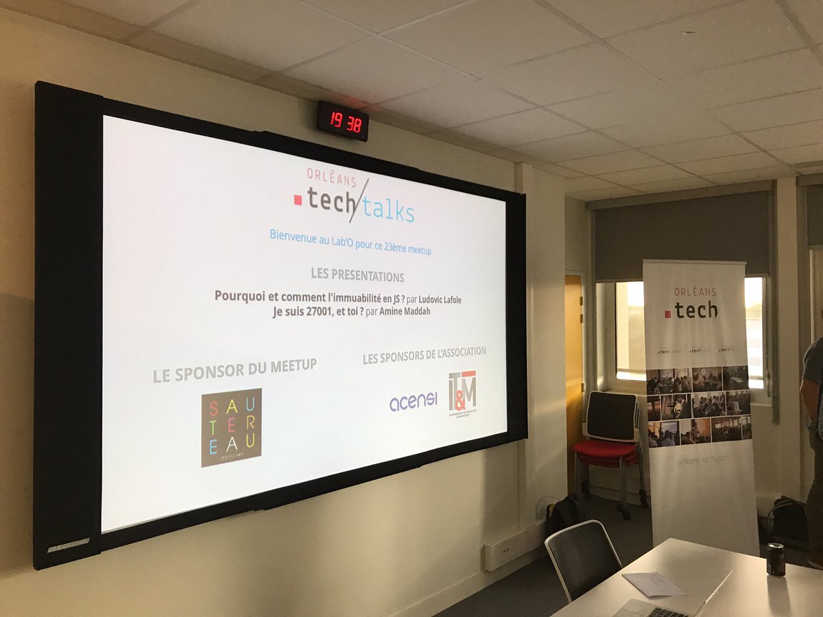 orleans_tech's tweet photo. Ce soir c'est #meetup @orleans_tech @Le_Lab_O avec @LudovicLafole @Solucer01 ! Sponsorisé par Optique Sottereau https://t.co/Pxw2LaZID2