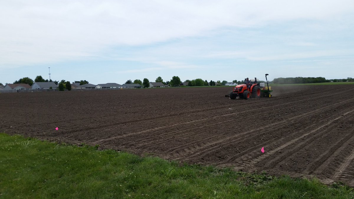 redfan24's tweet photo. Finally planting our first #Allegiant soybean plot in central Illinois. #Soyshot #CHS @gregsim80645646 https://t.co/y8irvm8SxV