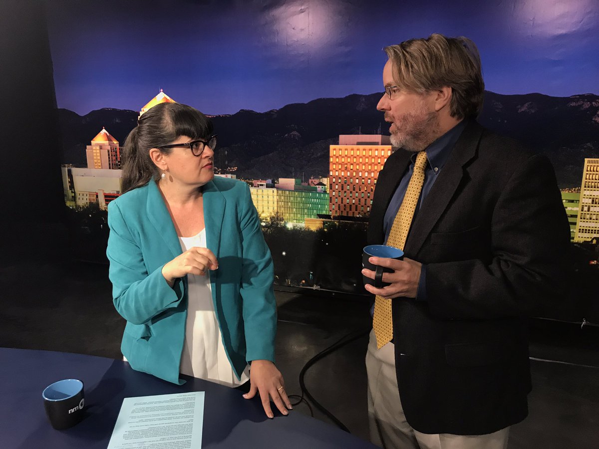 NMinFocus's tweet photo. Douglas Carver from @NMEthicsWatch & @GwynethDoland discuss the proposed ethics commission #nmleg #nmgoodgov https://t.co/AHhM2NYoHz