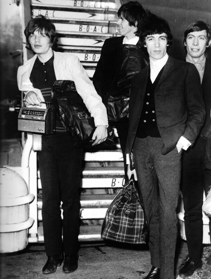 CenterStagingLA's tweet photo. #onthisday in 1964, the #rollingstones arrived in New York to begin their first US tour! #centerstagingla #centerstagingny #Backline https://t.co/RhgwFNZwHj