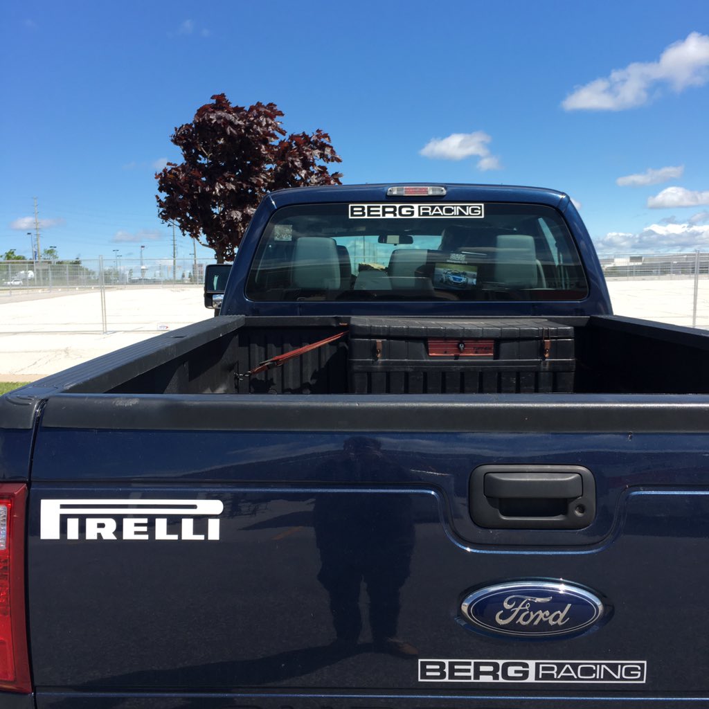 rit_racing's tweet photo. Massive thanks as always to #BERGracing for helping us with trailering and logistics to @FormulaNorth! #RITracing #RochesterIT https://t.co/gapwLsgZZA