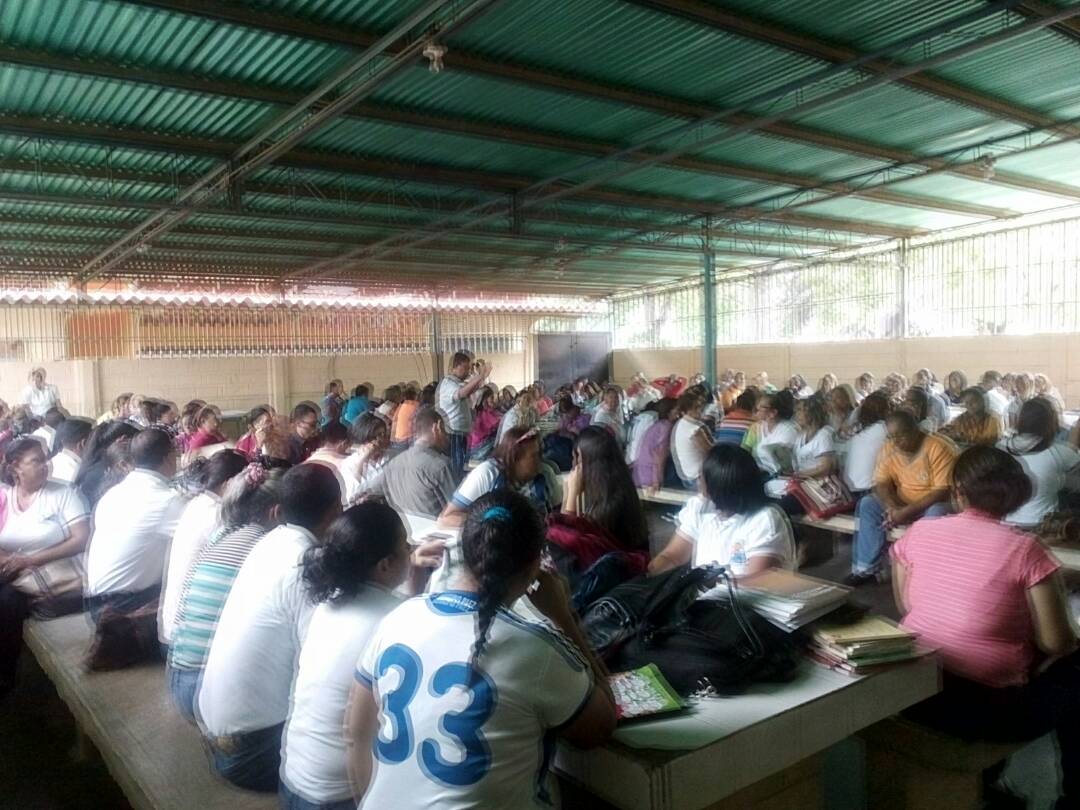 NotiEducate's tweet photo. Con participación de +120 personas entre Directores, Coordinadores, Colectivos #CLIFM se desarrollo el I Foro #DíaMundialDelNoFumar Páez https://t.co/DxwUScjxKn