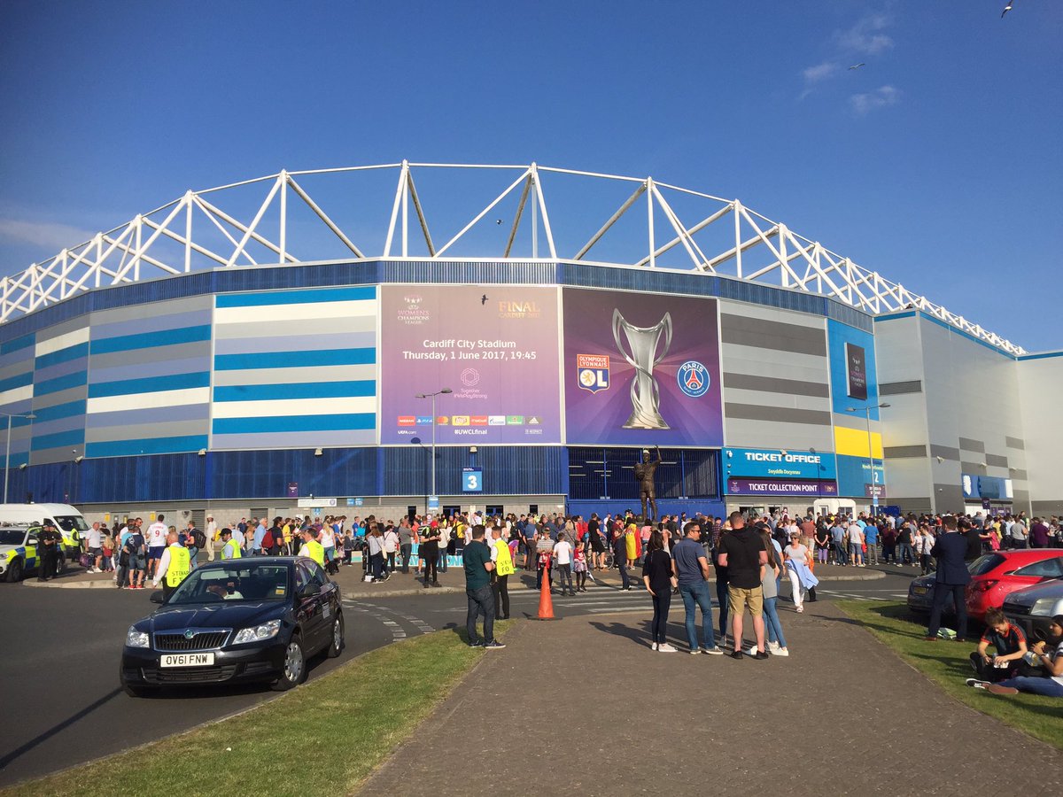 VW_Groupie's tweet photo. Atmosphere already amazing @CardiffCityStad as teams warm up for #UWCLfinal @visitwales @VisitCardiff https://t.co/YEBvjuTBvp