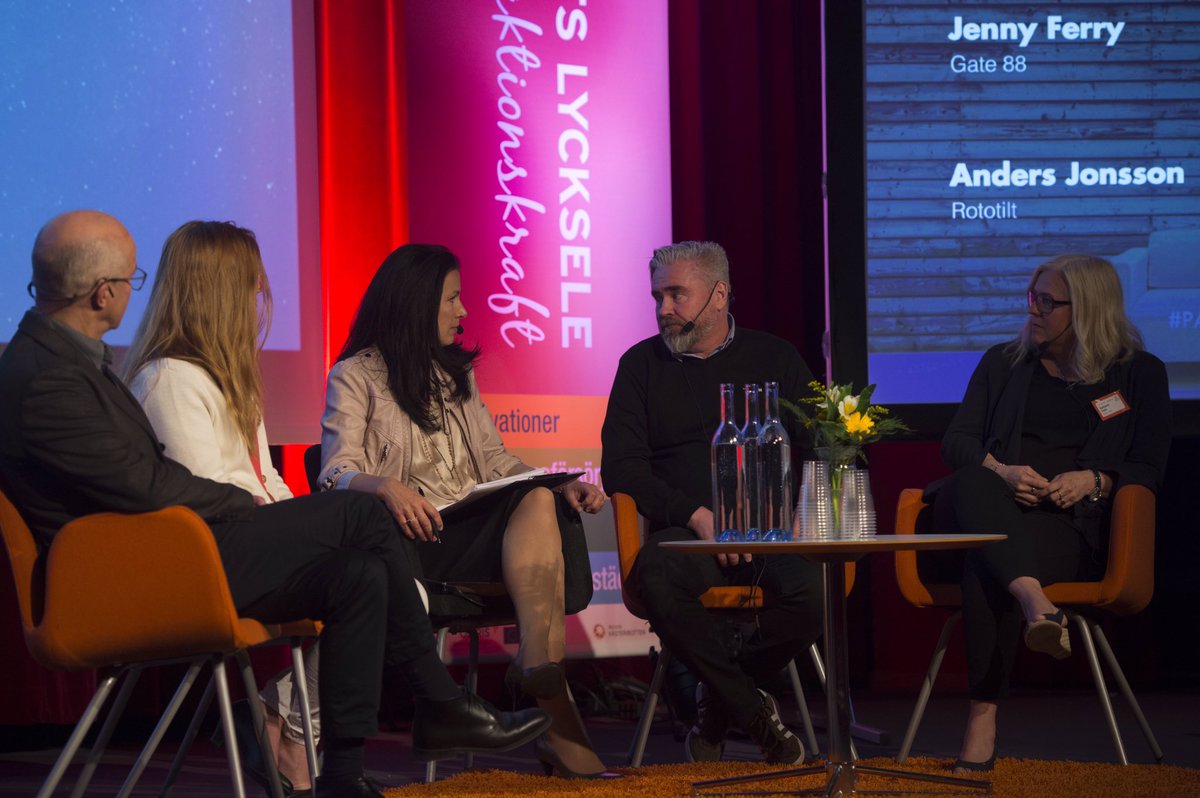 gate88_sweden's tweet photo. VD Anders Jonsson på @Rototilt i Exportpanelen m @JennyFerryTales på @gate88_sweden på #mpl17 @RegionVbtn #vbtn17 https://t.co/rEIQUzheYK
