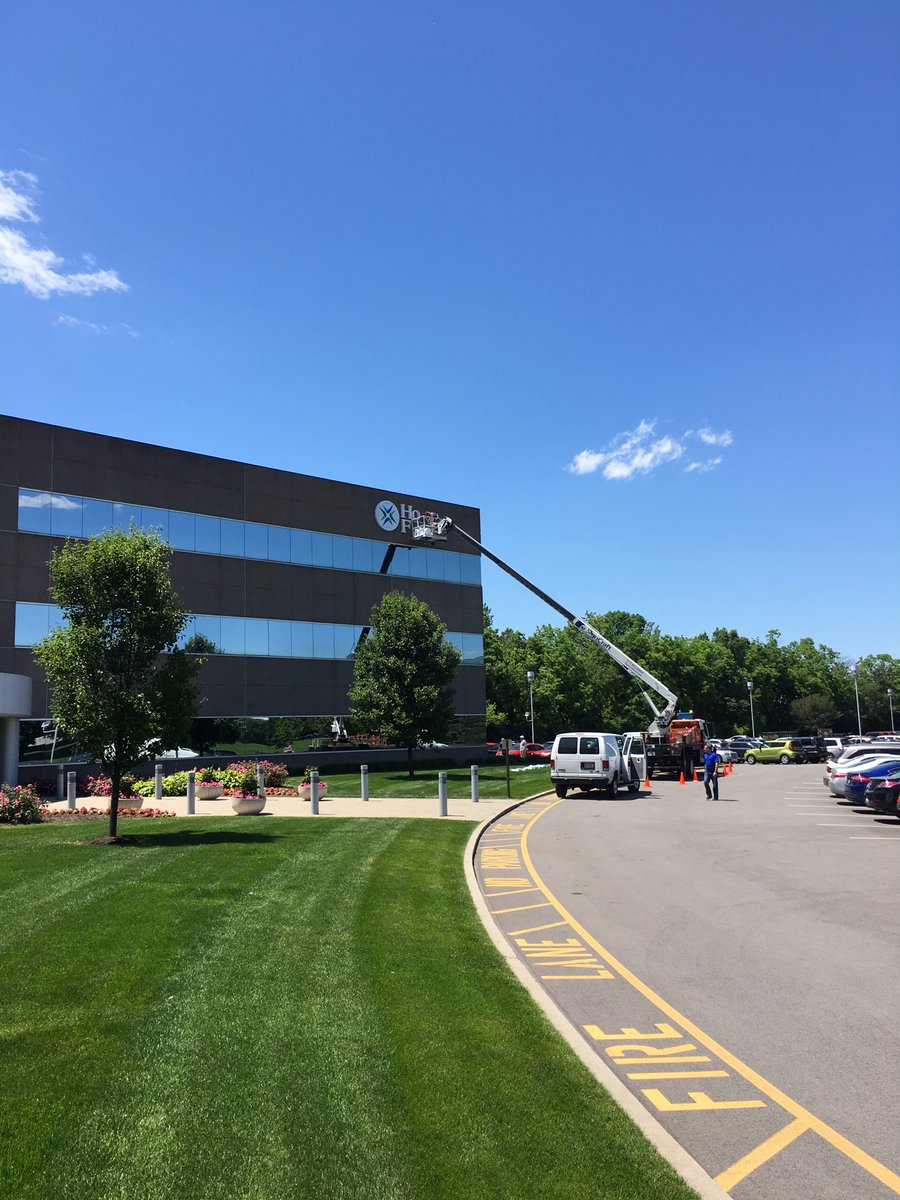 SignCraftInd's tweet image. For the @HomePointLoans /Stonegate merger #SignCraft installed 16 signs in 12 different states for their transition! goo.gl/hINeGv