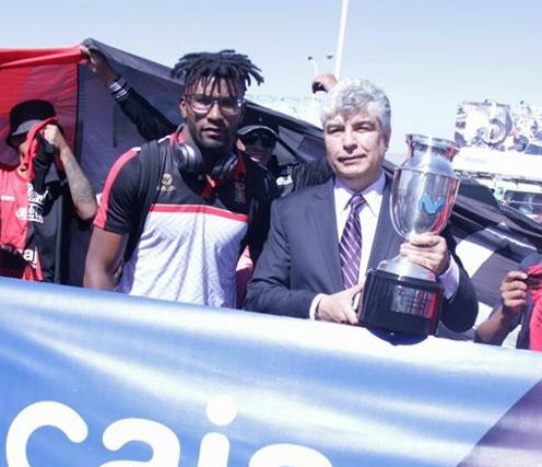 carlos_ascues's tweet photo. Nothing better than to come back to Arequipa with the Cup! 🏆🙏🏼🙌🏽
Nada mejor que volver a Arequipa con la Copa! 🏆💪🏼🙌🏽 #CA6 #VamosCarajo https://t.co/XuntHFeiDF
