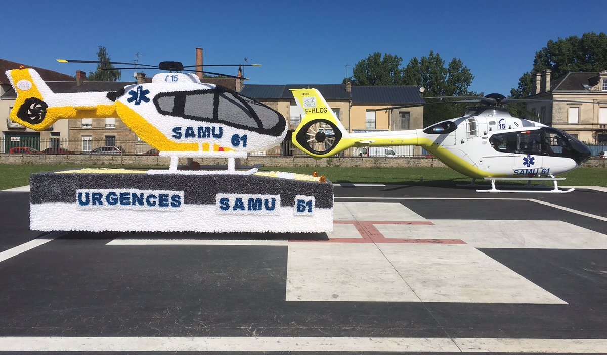 Gwen_Bourg's tweet photo. Félicitation au Corso Fleuri de St germain (61) pour cette réplique de l'helismur du #SAMU61 https://t.co/MOdWRTzhnr