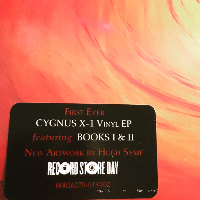 Bee_Vinyl's tweet photo. Otro vinilo exclusivo de #RecordStoreDay2017 llegó 💪🏻 @rushtheband Cygnus X-1 EP edición limitada a 5,000 copias en 180Gram. https://t.co/hH2iaWt02H