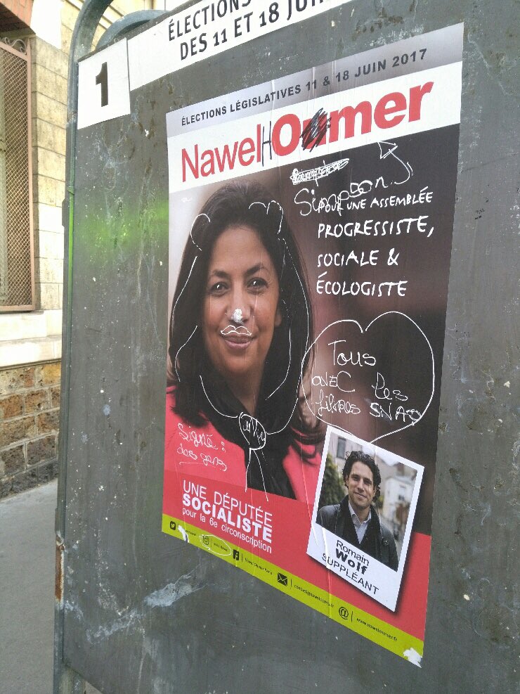 distance, humour et bienveillance #lesprit11e #mercilesgens #streetdemocracy #legislatives2017 #paris11 #circo7506 cc <a href="/NawelOumer/">Me Nawel Oumer</a> <a href="/Rom1Wolf/">Wooolf</a>