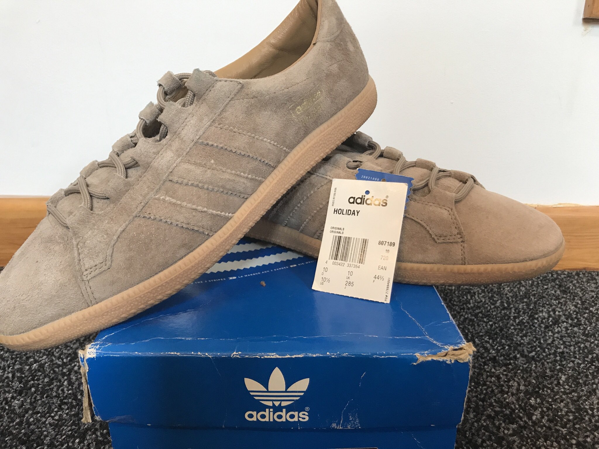 spreken Afdeling zoeken Andrew Forster (Fozzer) Adidas Addict on Twitter: "Adidas Holiday, Noel  Gallagher's favourites!! https://t.co/45iHhH13d0" / Twitter