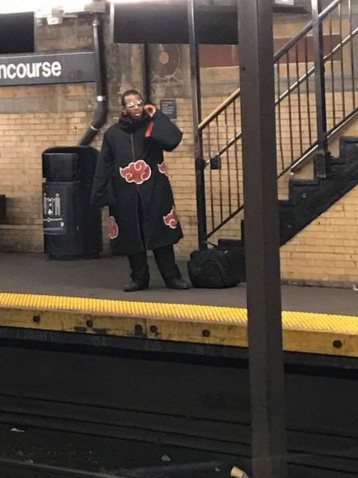tedpro7's tweet photo. When your bro late and you might have to catch the jinchūriki on your own 😫 https://t.co/Sb1c5tLg6J