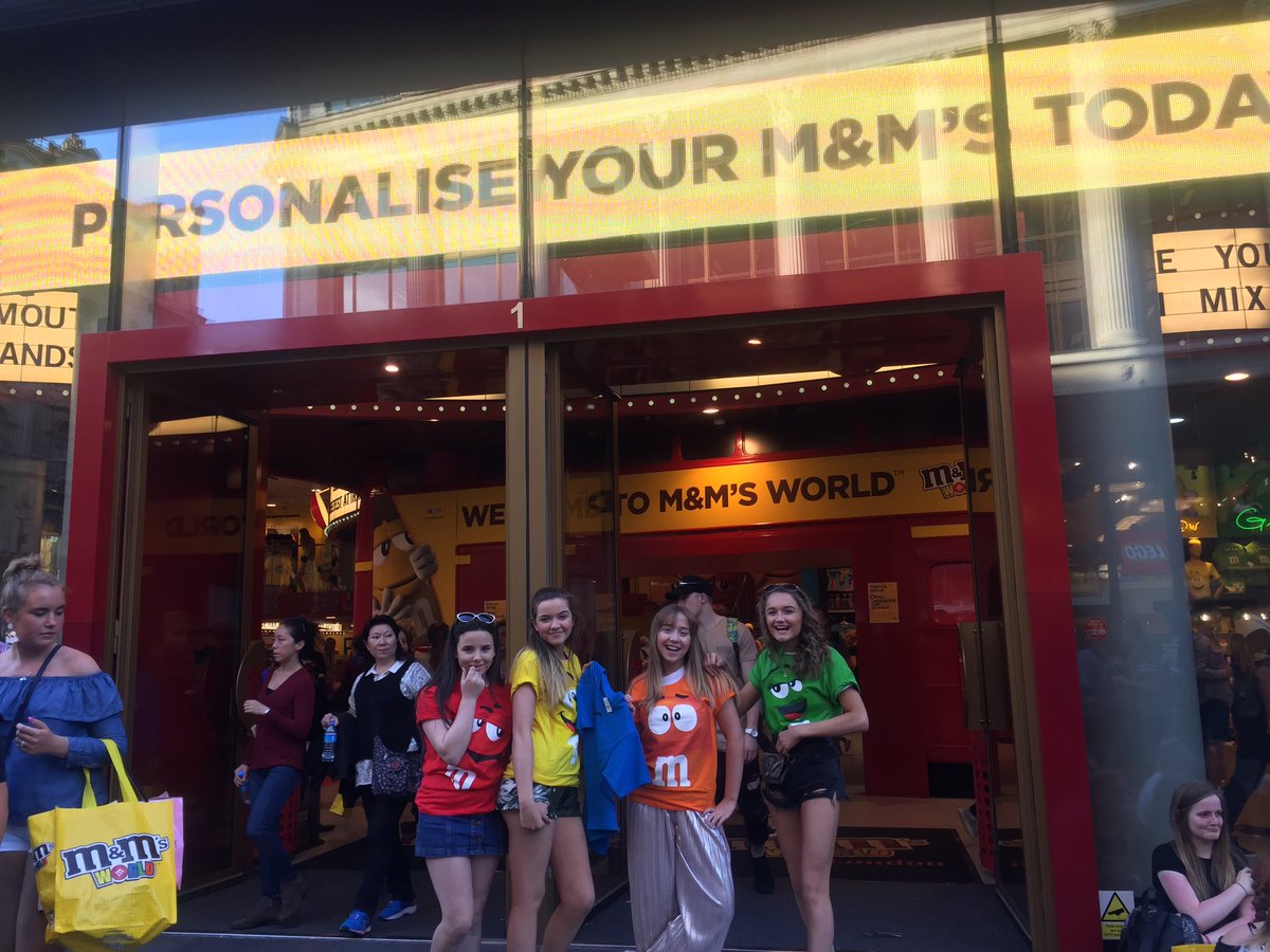 StJOHS's tweet photo. We have found ourselves some M&Ms #stjohs #london #m&ms https://t.co/6D4TZeYJp3