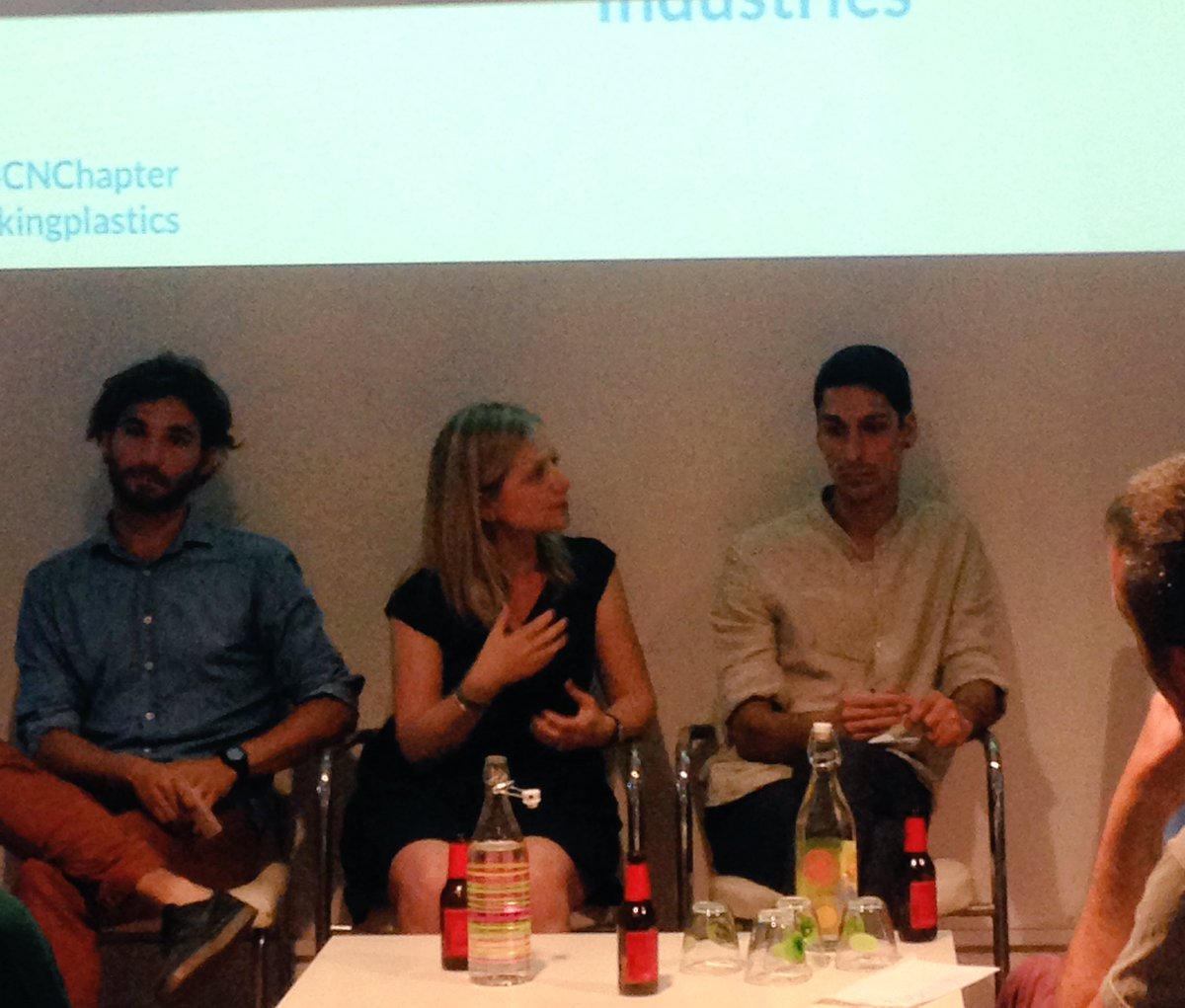 OIBCNChapter's tweet photo. "El #DesignThinking juega un papel primordial en la #EconomíaCircular" @manuelapro de @iedbarcelona #TrackingPlastics @OpenIDEO https://t.co/zpdnKhgx6S