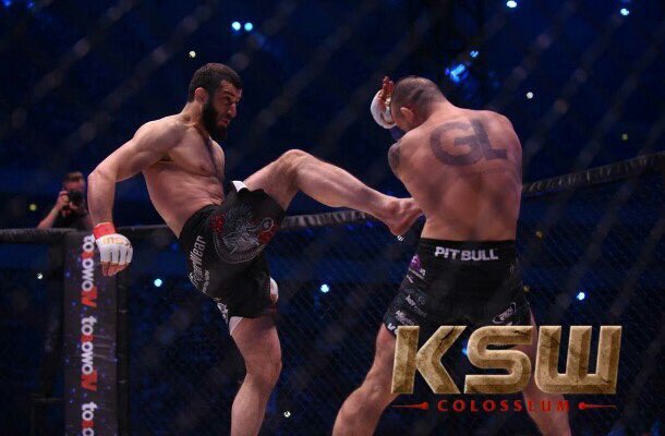 cfc095's tweet photo. This is #Mmamed!!!
#mma #ksw39 #Khalidov #MamedKhalidov #МамедХалидов #боец #Халидов @KSW_MMA @mamedkhalidov #teamCheFC https://t.co/wT8uokCI5G