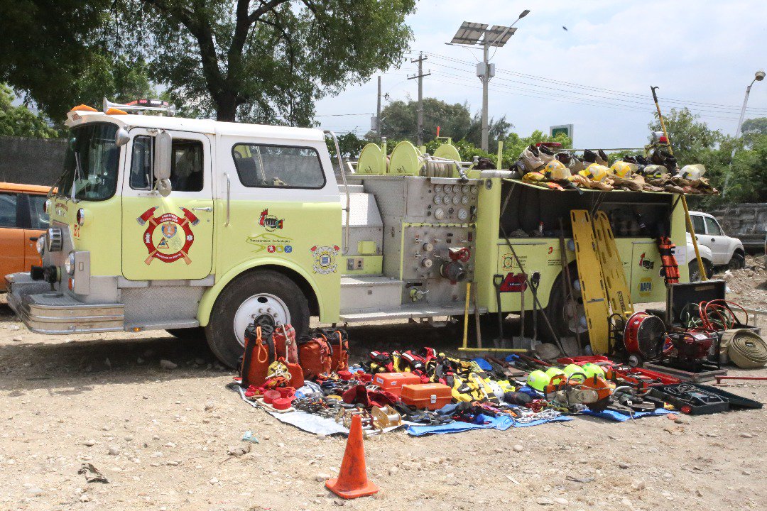MCHaiti's tweet photo. Le Centre d'Opération d'Urgence National (COUN) se prépare et mobilise ses ressources pour la saison cyclonique 2017 de juin à novembre https://t.co/PQPkyxLp8I