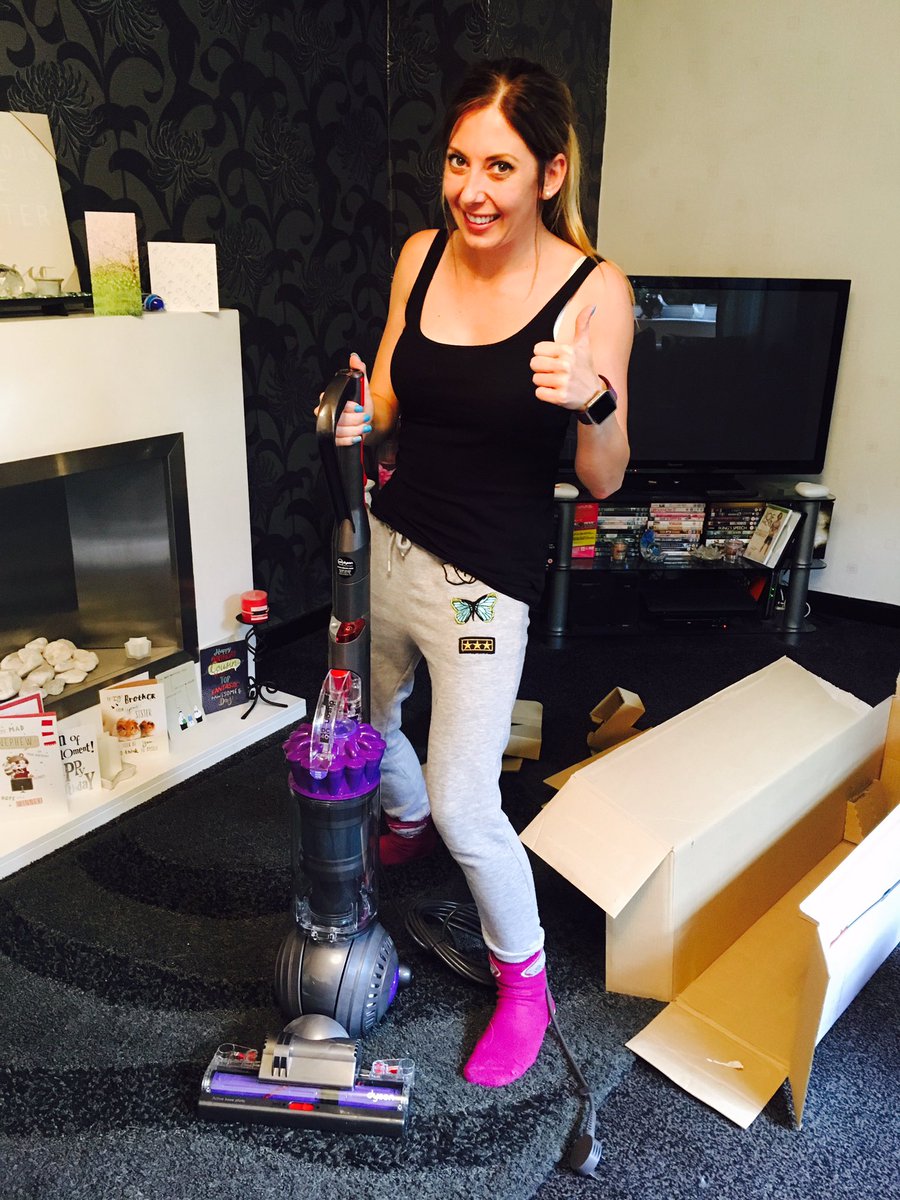 Beckyskitten85's tweet photo. Can hardly contain my excitement!!!! #dyson #hoover #housewife https://t.co/cN3NaKQxzS