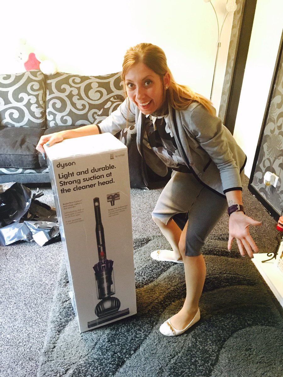 Beckyskitten85's tweet photo. Can hardly contain my excitement!!!! #dyson #hoover #housewife https://t.co/cN3NaKQxzS