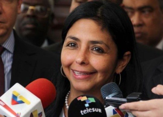 PuebloyTropa's tweet photo. Canciller al pueblo boliviano: Seguiremos juntos construyendo la Patria Grande https://t.co/apaEwnyDYu #1Jun https://t.co/QppBBSnN72