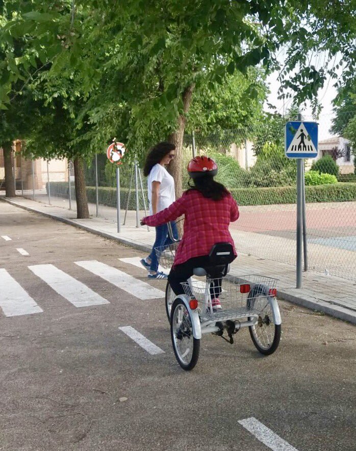 PL_SanClemente's tweet photo. Esta mañana los chic@s del colegio "Jérôme Lejeune" han puesto en práctica la teoría aprendida sobre Educación Vial. Para nosotros un placer https://t.co/VNRkT6Y43e