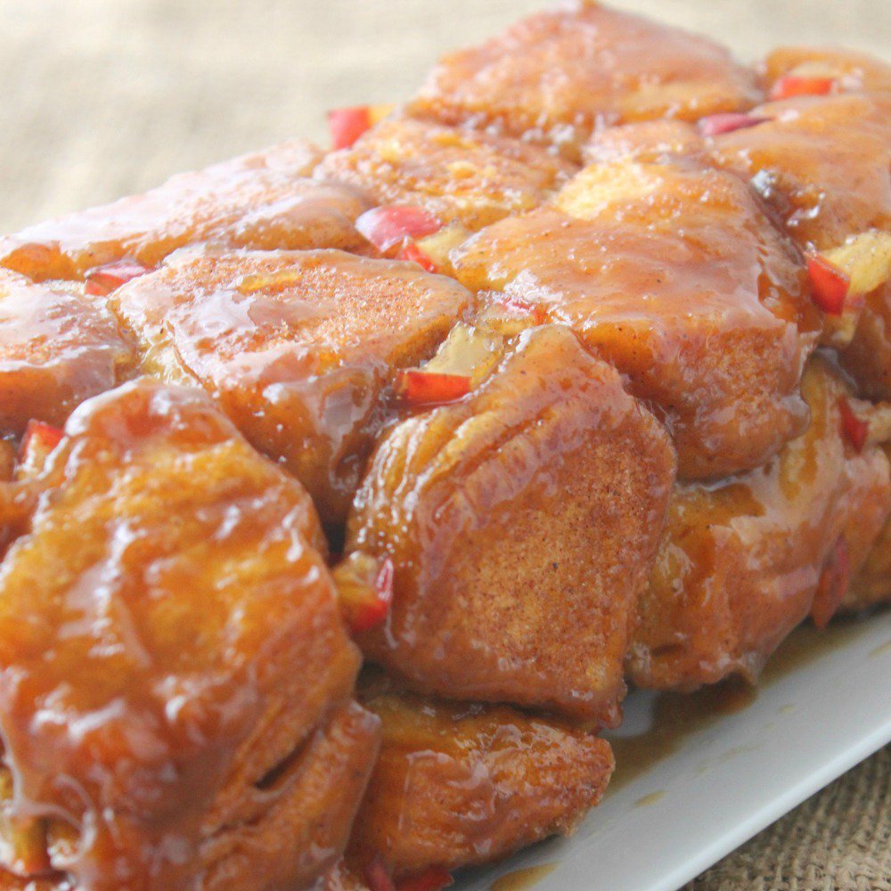 SimplyTodayLife's tweet photo. Apple Cinnamon Monkey Bread Recipe https://t.co/XXLsWlLrnA #MonkeyBreadRecipe #CinnamonMonkeyBread #Recipe https://t.co/iVIeKGZh4E