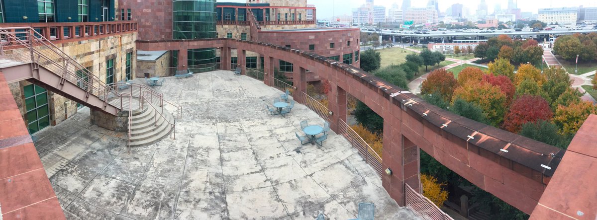 WordCampSATX's tweet image. We&apos;ll be holding the event at the lovely UTSA Downtown Campus. Check out the site for more details! 2017.sanantonio.wordcamp.org