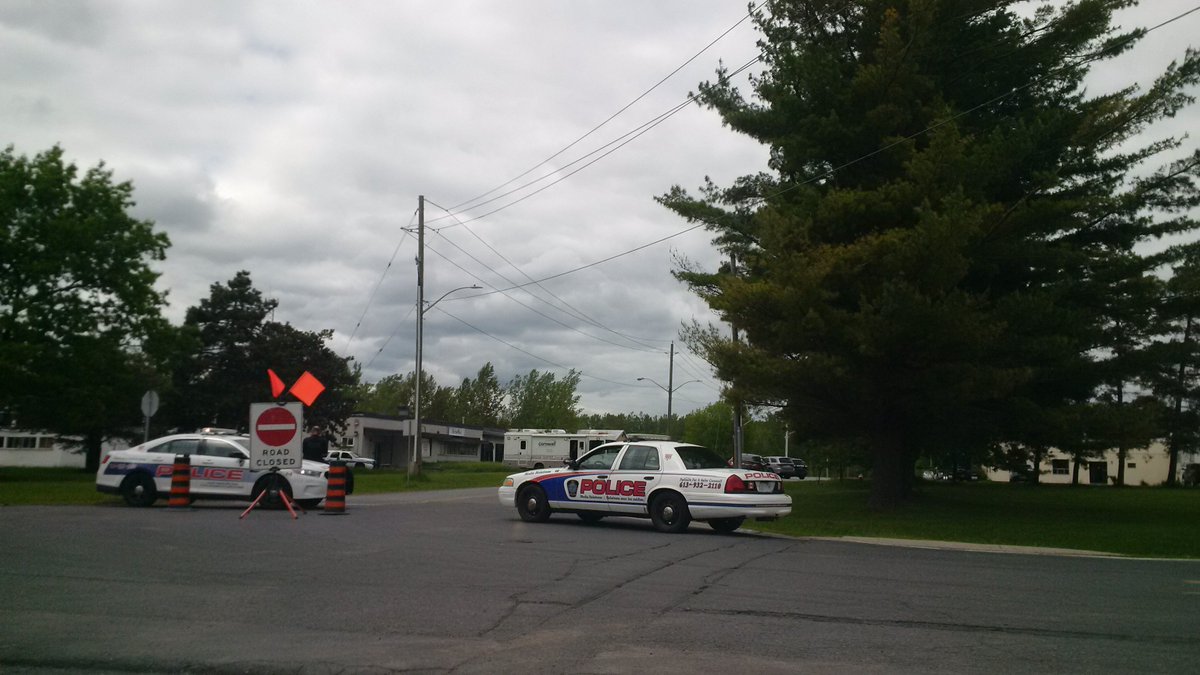 Around 3:20pm, things have quieted down here at Saunders/Second. Scene still secured. Fire dept working on site. https://t.co/9UUjrnNU8A