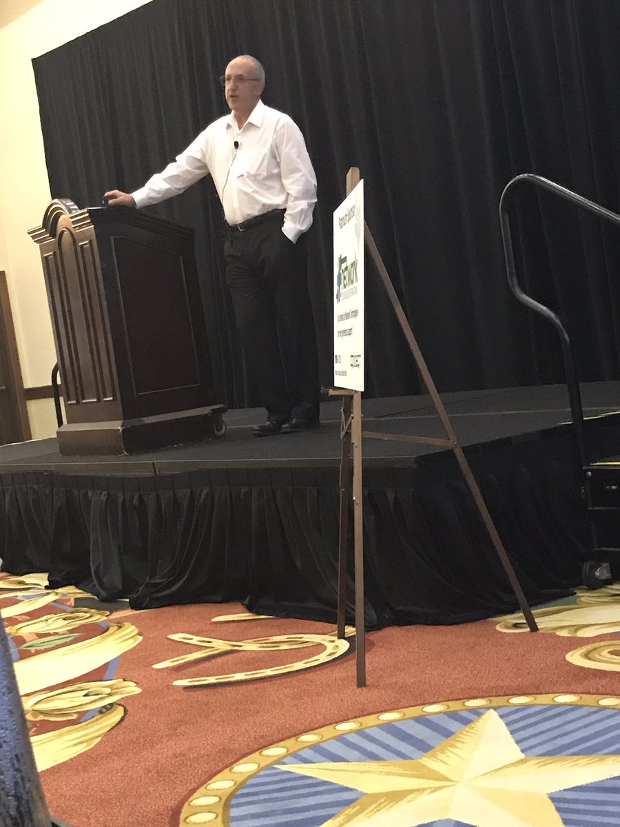 Connect_WW's tweet photo. Khody Khodayari from @IdeljiCorp discusses Modern Operation and Performance Management at #N2TUG. https://t.co/ZPOcA6eai6
