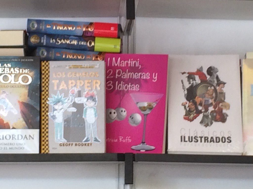 EditTejuelo's tweet photo. 1#martini 2#palmeras 3 idiotas, de #Patricia Rufo en la #FeriaDelLibroMadrid . Stands 42 y136, de #Terán Libros.
Top! https://t.co/fIG1fbJSep