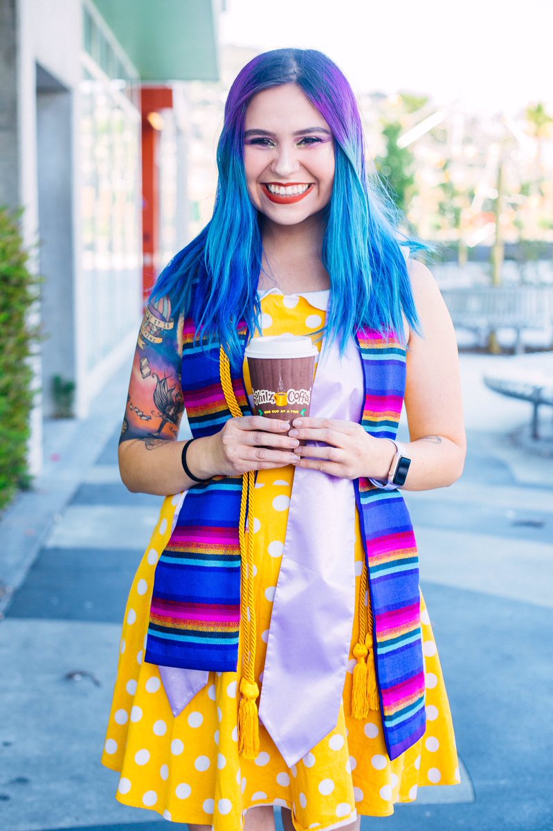 __WeirdFishes's tweet photo. Kicking off #pridemonth by posting my grad pics! #graduation2017 #sfsu2017 #latinx #queerlatinx https://t.co/T54oVIomq9