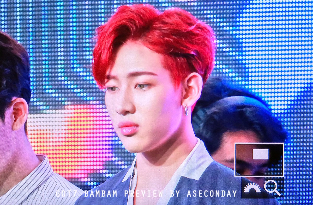 Aseconday_0502's tweet photo. 170601 Nestival Press Con 
#BamBam #뱀뱀 #GOT7 #갓세븐 
@BamBam1A 
I am your fans Forever 😭😭😭 https://t.co/lnrcm7Yh0k