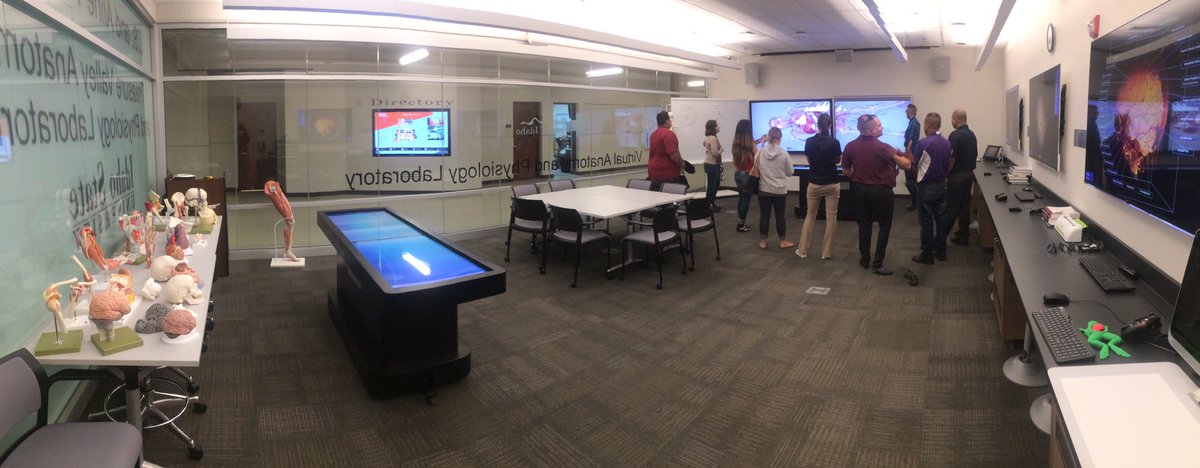 CWI_Ambassadors's tweet photo. @IdahoStateU #Meridan showing @cwiadmissions some of the very cool labs! https://t.co/Tq8UxcIFaa